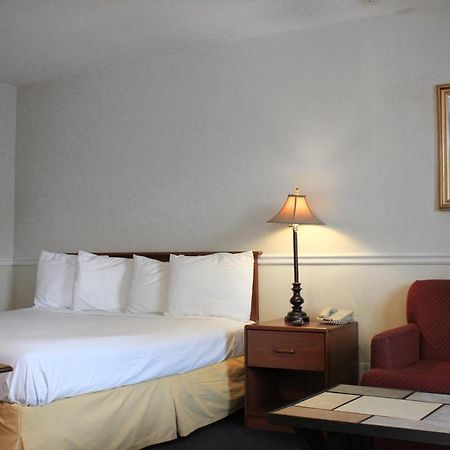 Alpine Inn & Suites Rockford Eksteriør bilde