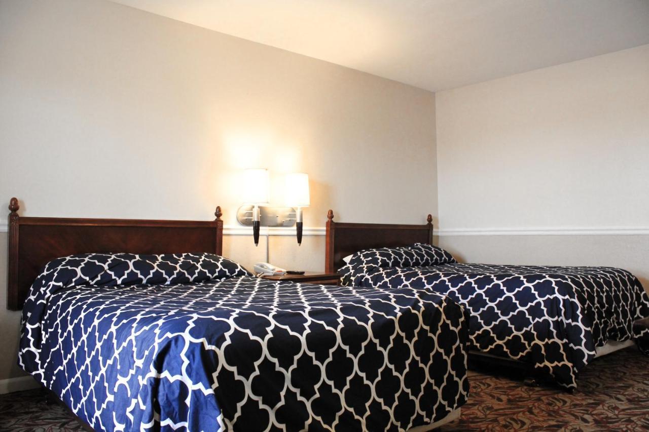 Alpine Inn & Suites Rockford Eksteriør bilde