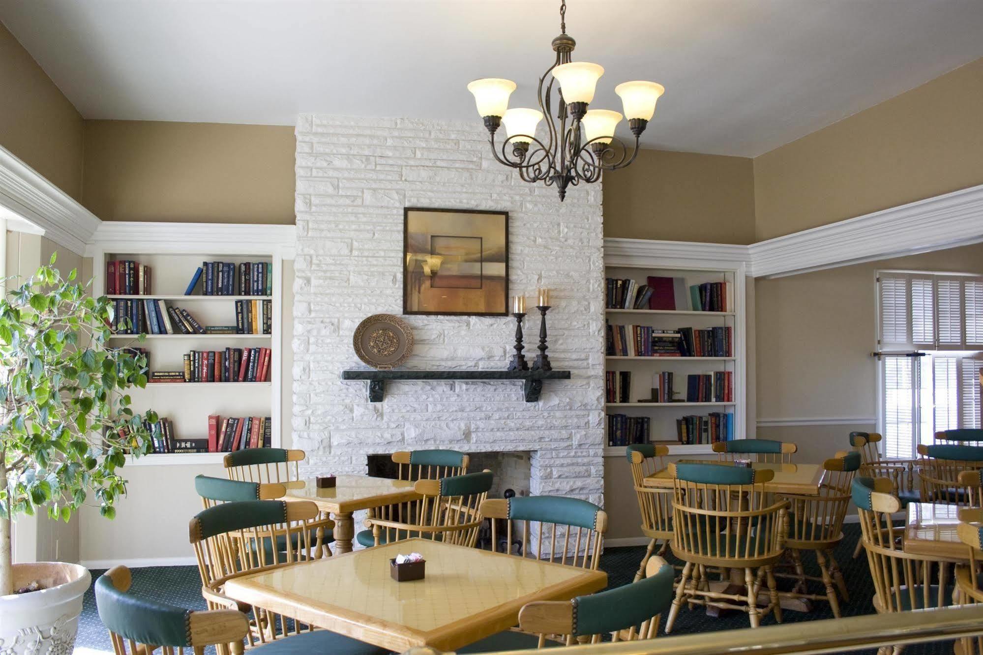 Alpine Inn & Suites Rockford Eksteriør bilde